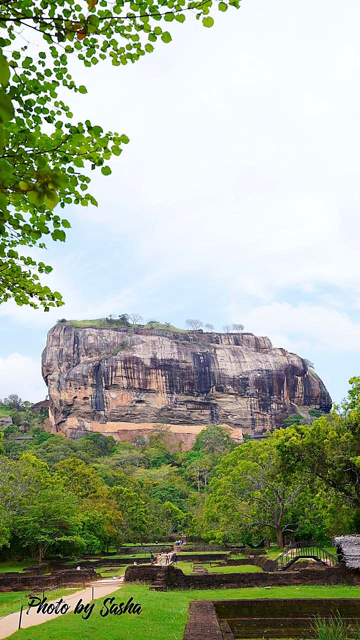 Sigiriya gardens
